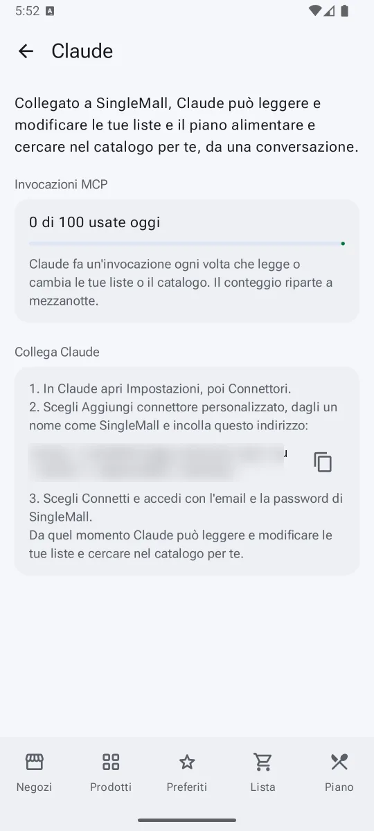 La pagina Claude dell'app: le richieste di Claude usate oggi con la barra, e sotto Collega Claude, con i passaggi, l'indirizzo da incollare (sfocato qui, lo trovi nell'app) e il pulsante per copiarlo.